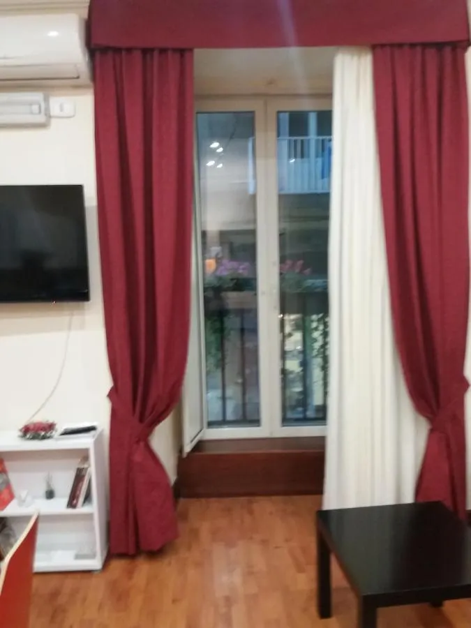 F&B Casa Vacanze Naples Apartment